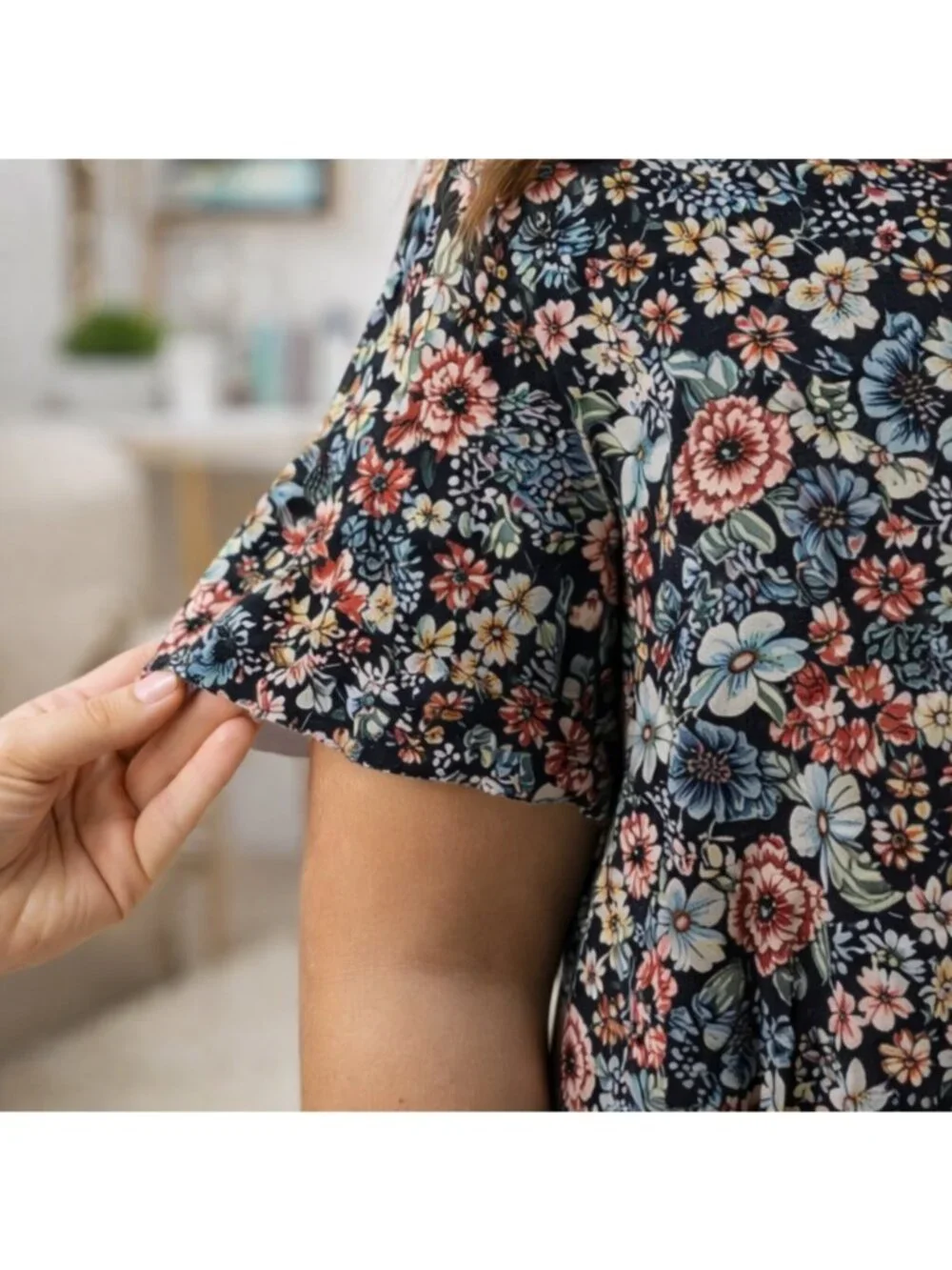 Loft Plus Womens Floral Print Short Smocked Ruffle Sleeve Dress Size 14 Boho - Picture 8 of 9